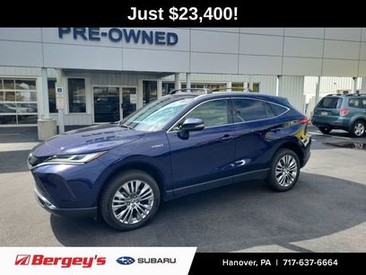 Used 2021 Toyota Venza Limited w/ Carpet Mat Package (TMS)