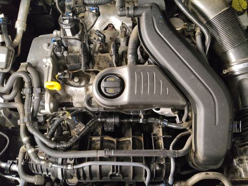 Used 2022 Volkswagen Taos S w/ IQ Drive S Package image 30