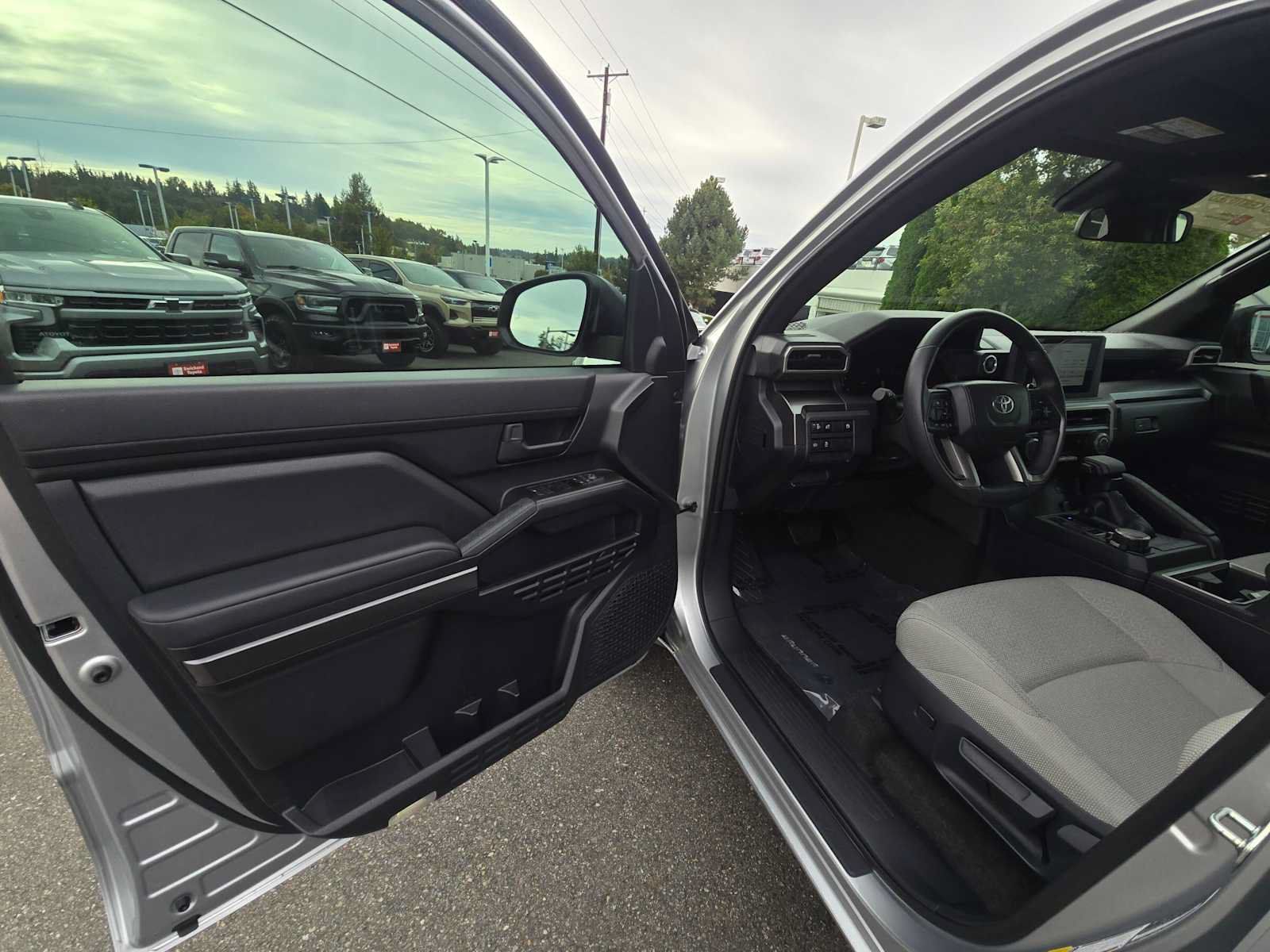 Certified 2025 Toyota 4Runner SR5 AWD/4WD image 20