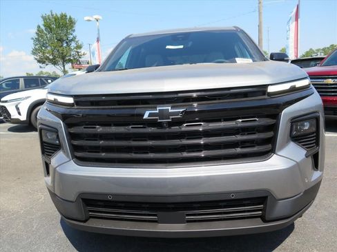 New 2026 Chevrolet Traverse LT w/ Enhanced Driving Package image 9