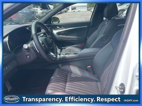 Used 2025 Genesis G70 2.5T w/ Sport Prestige Package image 14