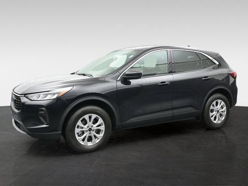 Certified 2024 Ford Escape Active AWD/4WD image 8