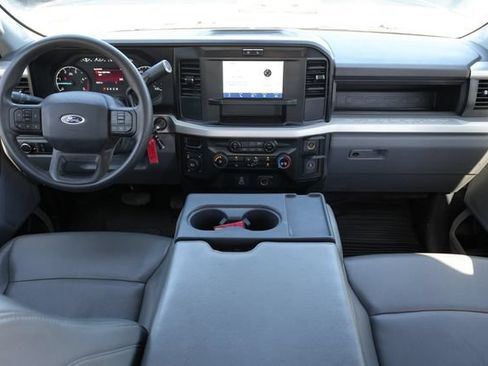 Used 2025 Ford F250 XL AWD/4WD image 18