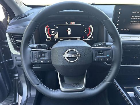 Used 2026 Nissan Rogue Platinum w/ Platinum Premium Package AWD/4WD image 13