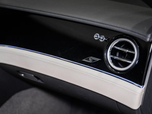 New 2026 Bentley Continental GTC AWD/4WD image 48