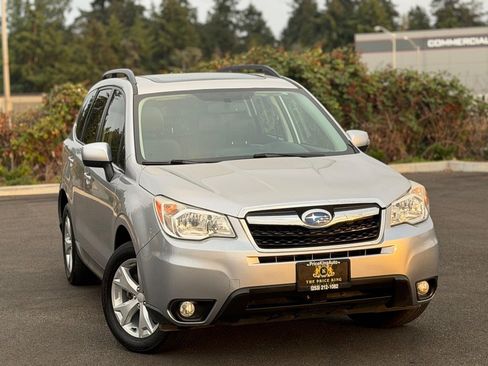Used 2015 Subaru Forester 2.5i Limited AWD/4WD image 3
