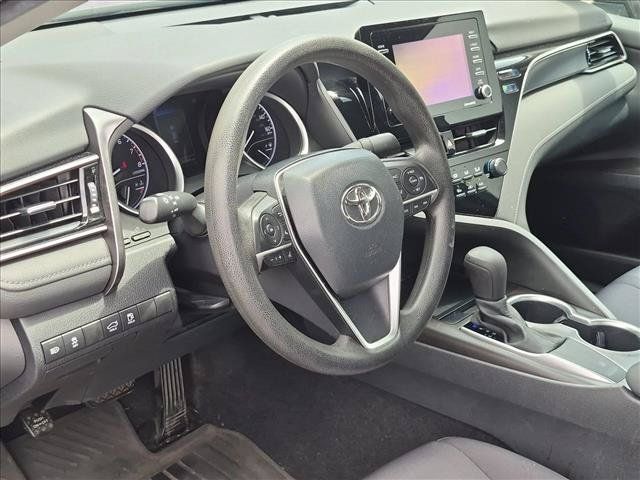 Used 2021 Toyota Camry LE w/ Convenience Package FWD image 10