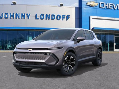 New 2026 Chevrolet Equinox EV LT image 6