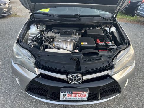 Used 2017 Toyota Camry SE image 29