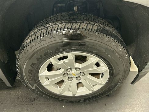 Used 2018 Chevrolet Colorado LT image 8