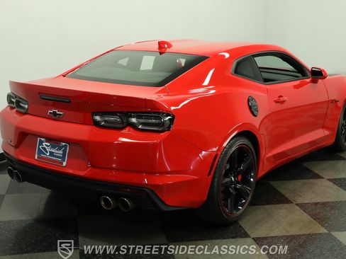 Used 2024 Chevrolet Camaro SS RWD image 11