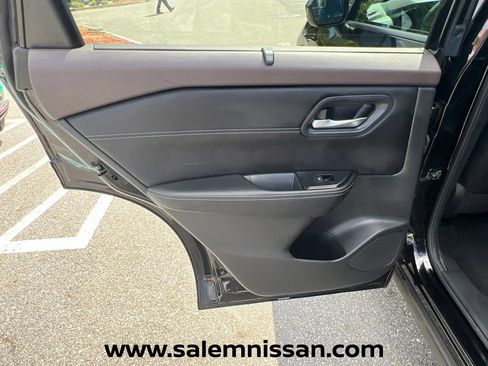 Used 2023 Nissan Rogue SV w/ SV Premium B Package AWD/4WD image 19