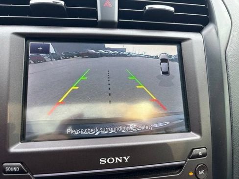 Used 2020 Ford Fusion Titanium FWD image 28