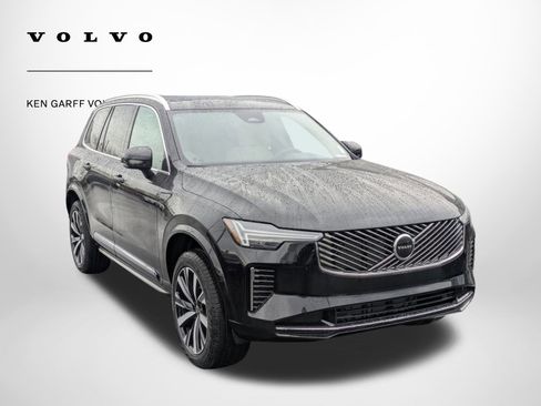 New 2026 Volvo XC90 B5 Core image 1