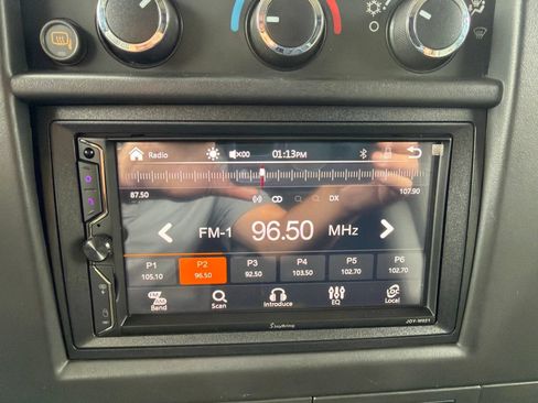 Used 2011 Chevrolet Express 1500 w/ Power Package RWD image 17