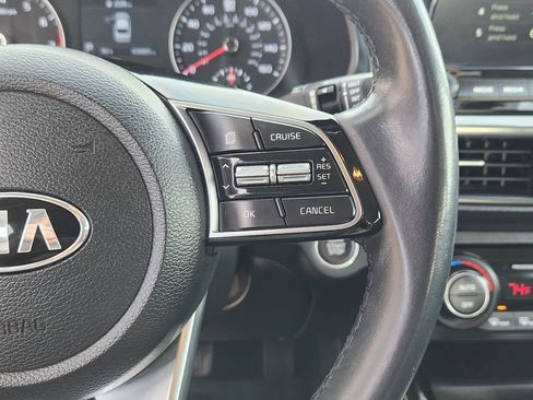 Used 2019 Kia Forte EX image 17