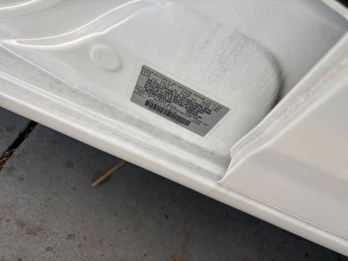 Used 2025 Nissan Versa SV image 29