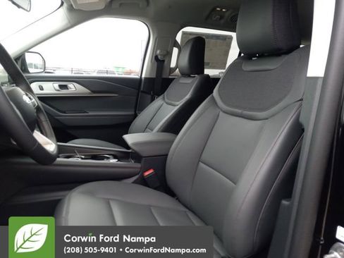 New 2026 Ford Explorer Active image 24
