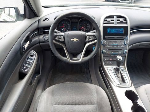 Used 2013 Chevrolet Malibu LS w/ Protection Package FWD image 10