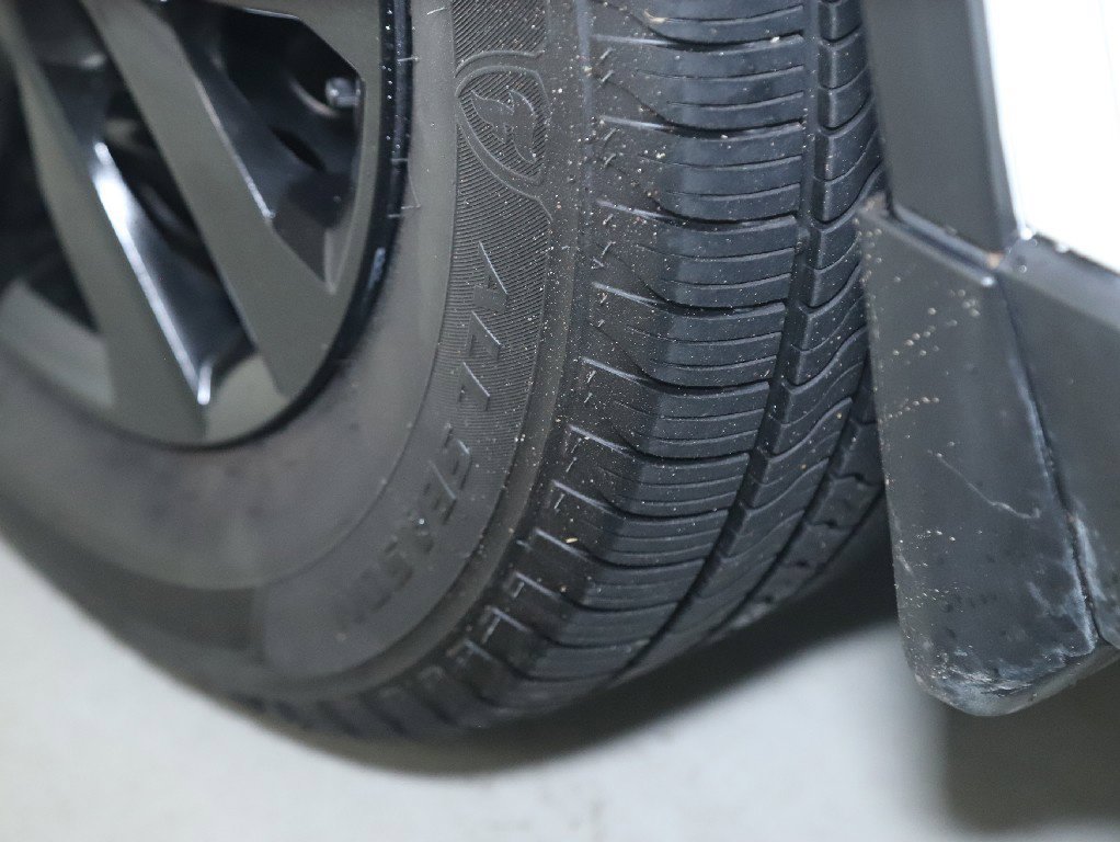 Used 2018 Nissan Rogue S AWD/4WD image 33
