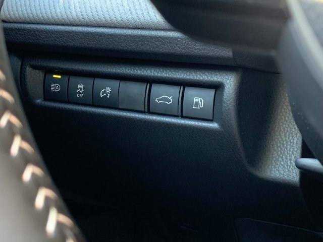 Used 2026 Toyota Camry SE FWD image 15