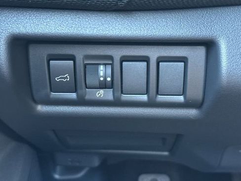 Used 2026 Subaru Outback Premium AWD/4WD image 32