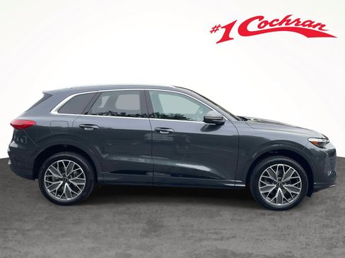 Certified 2025 Audi Q5 Premium Plus w/ Premium Plus AWD/4WD image 6