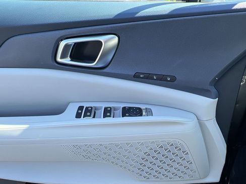 New 2026 Kia Carnival EX FWD image 28