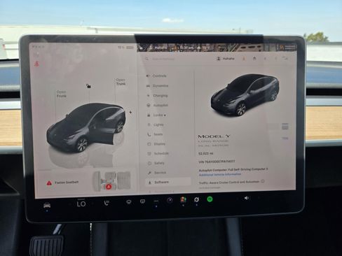 Used 2023 Tesla Model Y Long Range AWD/4WD image 12