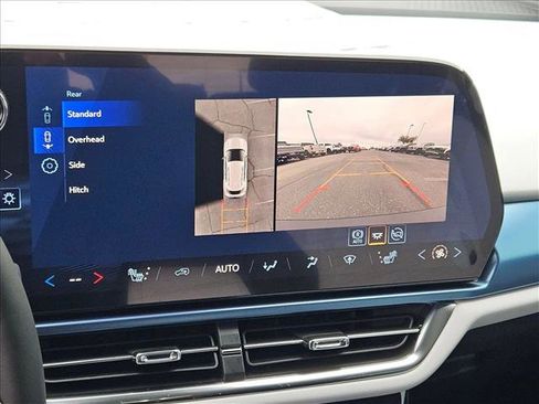 New 2026 Chevrolet Equinox EV LT image 13