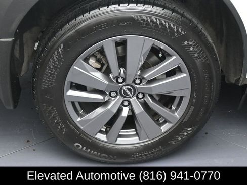Used 2024 Nissan Pathfinder S AWD/4WD image 5