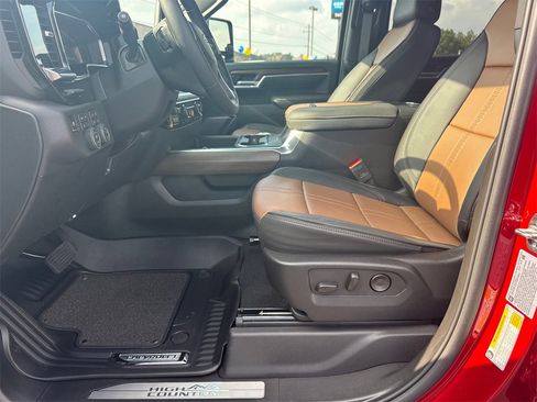 Used 2026 Chevrolet Silverado 2500 High Country w/ High Country Premium Package image 10