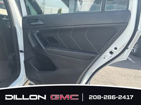 Used 2023 Volkswagen Tiguan SE R-Line AWD/4WD image 15