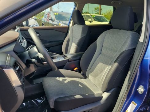 Used 2023 Nissan Rogue SV FWD image 15