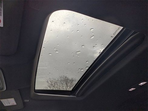 Used 2023 GMC Sierra 3500 Denali w/ Denali Black Diamond Edition image 33