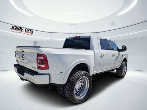 Used 2023 RAM 3500 Limited AWD/4WD image 3