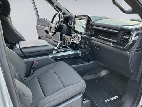 Certified 2022 Ford F150 XLT w/ Equipment Group 302A High image 15