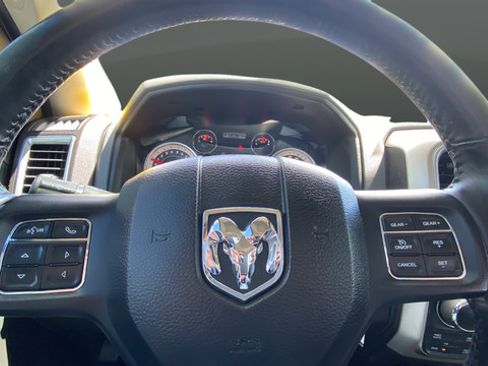 Used 2019 RAM 1500 Big Horn AWD/4WD image 14