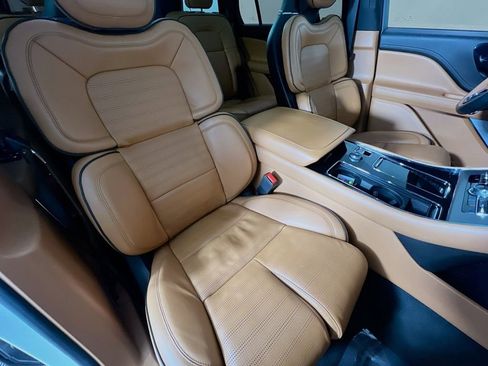 Used 2023 Lincoln Aviator Black Label w/ Dynamic Handling Package image 30