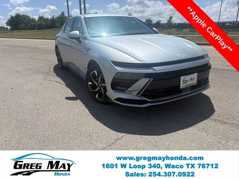 Used 2025 Hyundai Sonata SEL FWD image 1