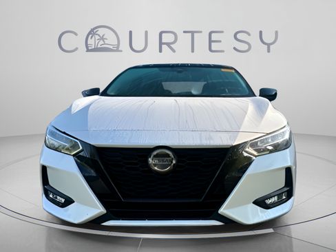 Certified 2022 Nissan Sentra SR w/ Midnight Edition FWD image 9