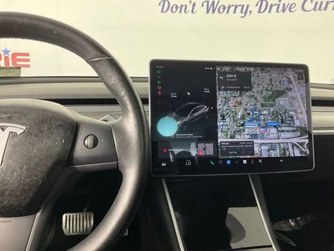Used 2018 Tesla Model 3 Long Range image 25