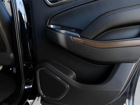 Used 2019 GMC Yukon Denali w/ Denali Ultimate Package image 24