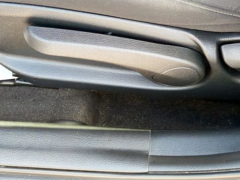 Used 2016 Kia Forte LX image 23