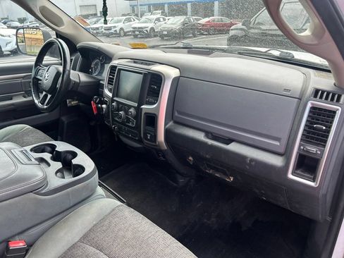 Used 2015 RAM 1500 Classic SLT w/ SLT Plus D←cor Group AWD/4WD image 33