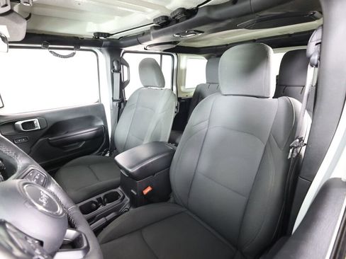 Used 2019 Jeep Wrangler Unlimited Sport S image 11