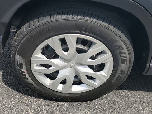 Certified 2024 Toyota Corolla Cross L FWD image 7