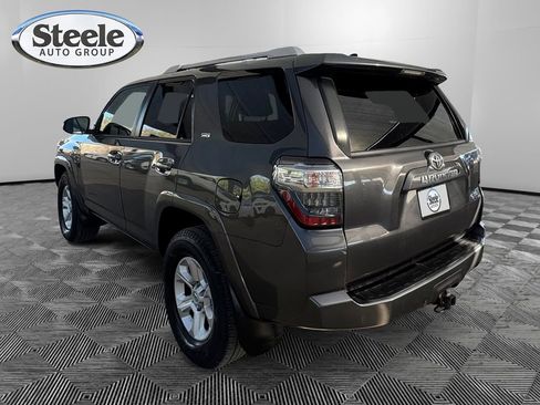 Used 2016 Toyota 4Runner SR5 image 3
