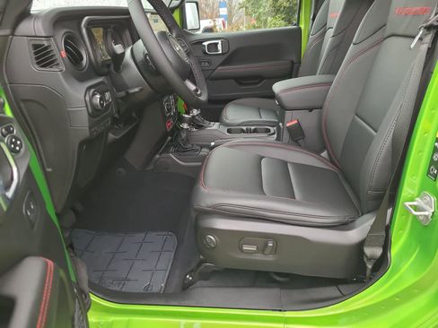 New 2026 Jeep Wrangler Unlimited Rubicon image 19