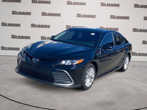 Used 2024 Toyota Camry LE w/ Convenience Package image 1